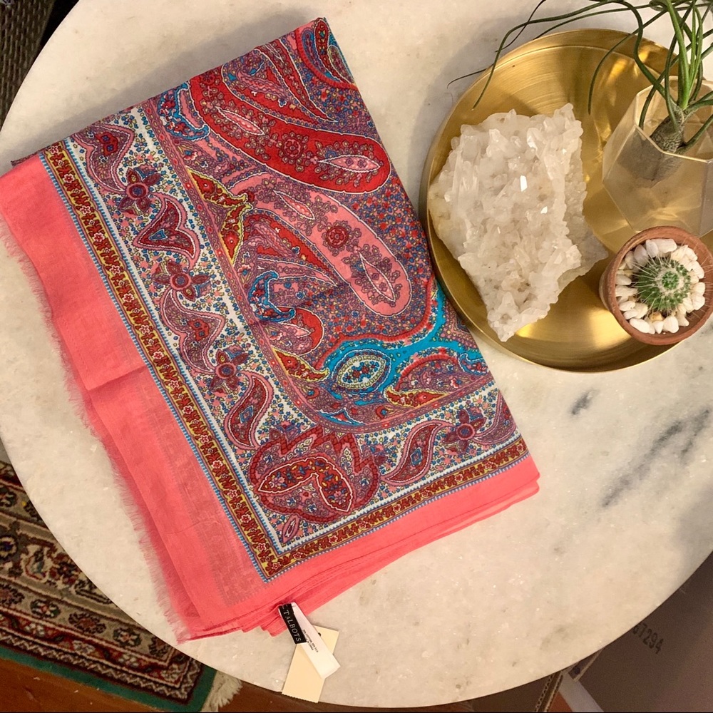 Silk blend patterned scarf